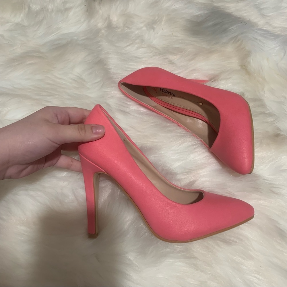 New boutique baby pink heels size 6